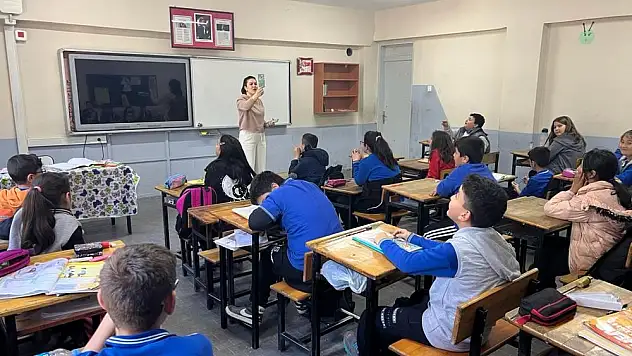 Şubat ayı boyunca 'Anlat Bakalım, Görselleri Boyama Çalışması, Atasözü Deyim Resimleme' etkinlikleri yapıldı.