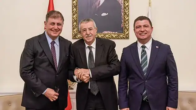 Tire Belediye Başkanı Okuroğlu ve Başhekim Hayali'den Başkan Tugay'a Ziyaret