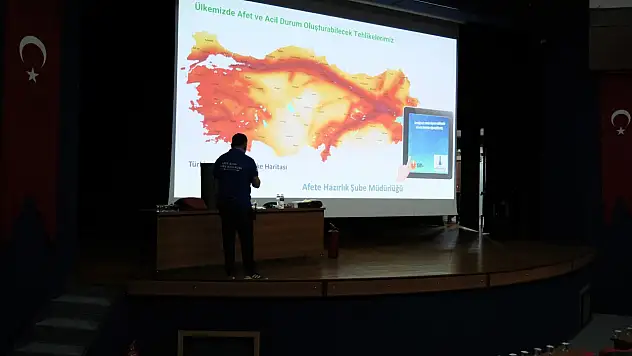 Tire Belediyesi'nde Afet Bilinci Eğitimi Verildi