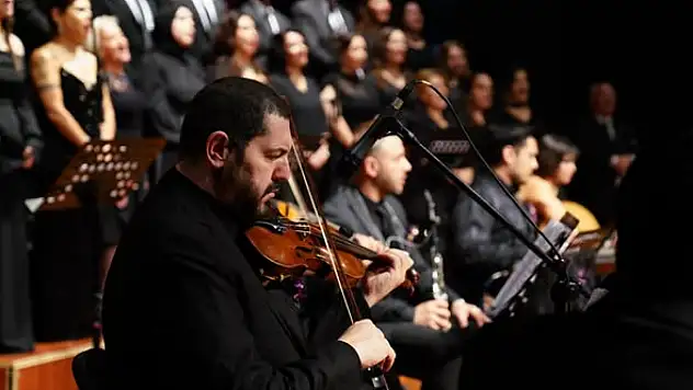 Tire Belediyesi'nden Türk Sanat Müziğiyle Dolu Muhteşem Gece