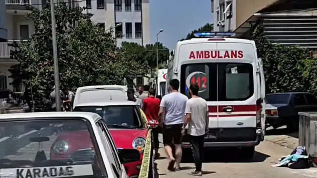 Tire'de Cinayet: Eşini Vurup İntihar Etti, 2 Kişi Hayatını Kaybetti