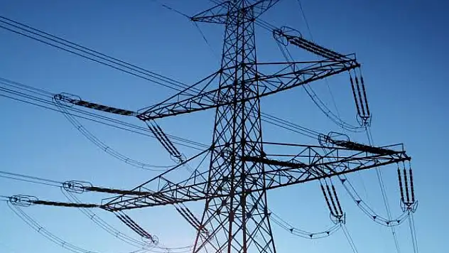 Tire'de Elektrik Direğinde Feci Olay: Genç Hayatını Kaybetti