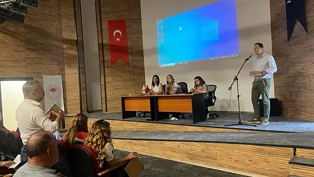 Tire'de İncirde Aflatoksinle Mücadele Toplantısı Yoğun Katılımla Gerçekleşti