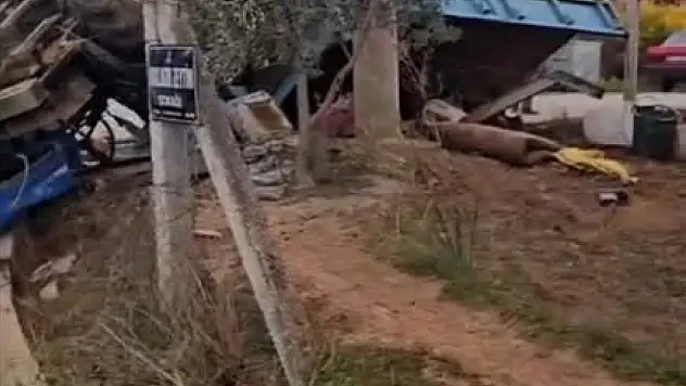 Tire'de Korkutan Traktör Kazası