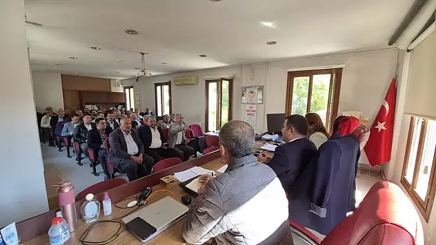 Tire'de Tarım Parselleri İçin Muhtarlara Bilgilendirme Toplantısı