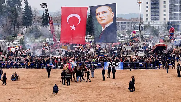 Tire Deve Güreşi Ertelendi