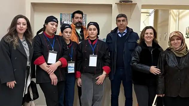 Tireli öğrencilerden bronz başarı