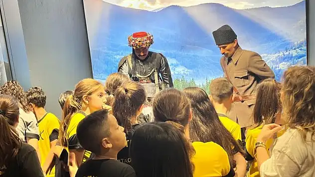 Tireli Öğrencilerden Tarihe Yolculuk