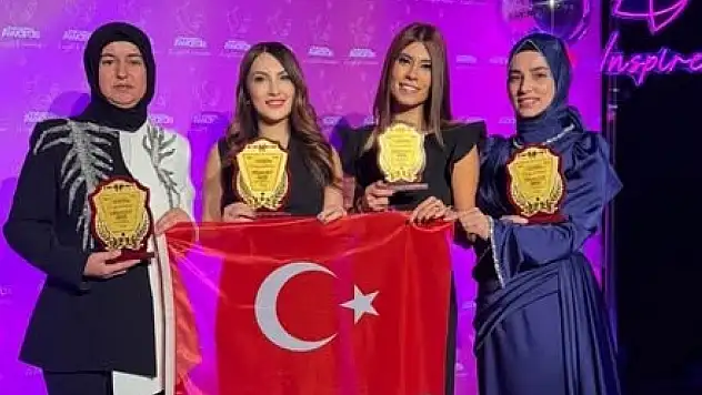 Tireli Öğretmene İngiltere'den Büyük Onur