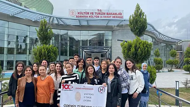TİYATRO -YAŞAM AYNASI