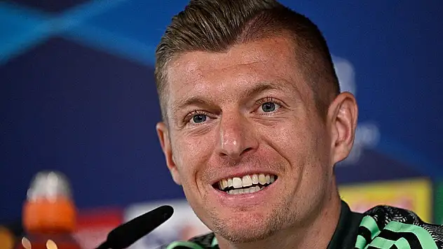 Toni Kroos ile 1 yıllık anlaşma