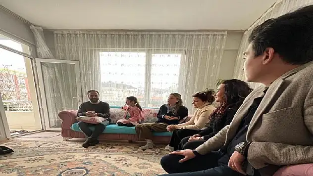 TORBALI DEVA’DAN DEPREMZEDELERE ZİYARET