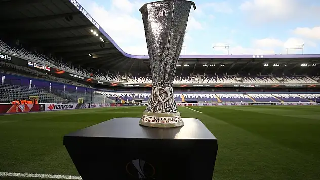 UEFA Avrupa Ligi’nde finalistler belli oldu