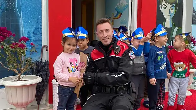 Yunus ekipleri Özel Beyaz Altay'a ziyaret gerçekleştirdi