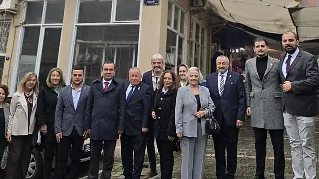 Zafer Partisi Heyeti, Küçük Menderes'te İlçe Teşkilatlarını Gezdİ