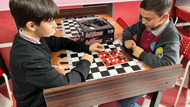 ZEKA OYUNLARI DENİNCE ÇAYLI