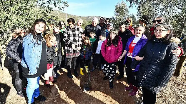 Zeytini merkezine alan ilk çocuk festivali İzmir'de yapıldı