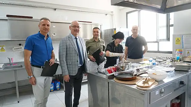 Zübeyde Hanım MTAL'de 'Geleceğin Şefleri' Yarıştı