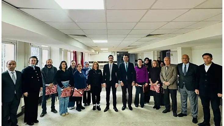 BEYDAĞ’DA PİDE YAPIMI KURSUNU TAMAMLAYAN KURSİYERLER SERTİFİKALARINI ALDI