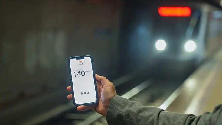 İzmir Metrosu’nda Kesintisiz İletişim Başladı