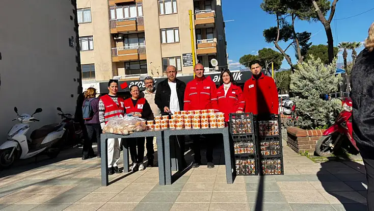 MİRAÇ KANDİLİ’NDE KIZILAY’DAN ANLAMLI İKRAM