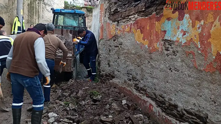 Tire Belediyesi'nde yoğun yağış mesaisi