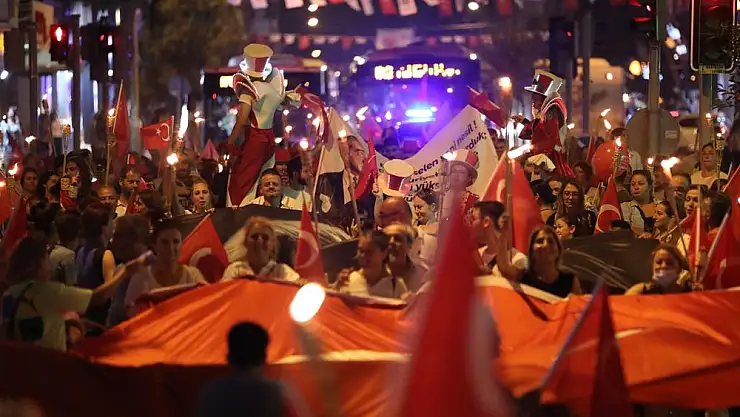 19 Mayıs'ta Narlıdere'de fener alayı