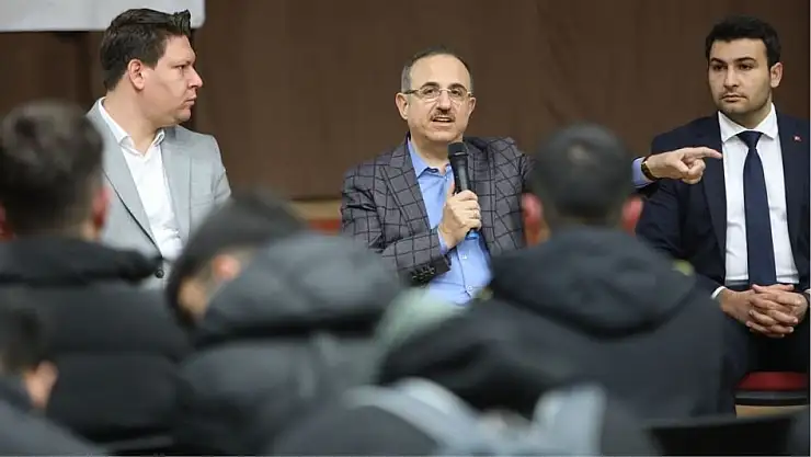 AK PARTİ İZMİR İL BAŞKANI SÜREKLİ, GENÇLİK BULUŞMASINA KATILDI