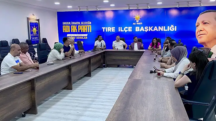 AK Parti Tire İlçe Teşkilatı Haftalık Toplantısını Gerçekleştirdi