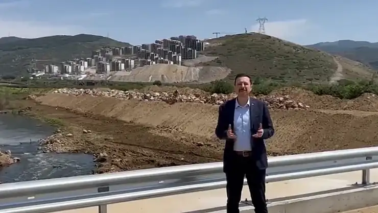 AK Partili Kaya’dan Soyer’e ‘Küçük Menderes Nehri’ tepkisi: Biz temizlettik, onlar kirletti