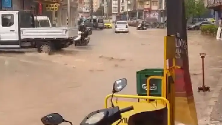 AK Partili Şahin'den Soyer'e sel ve taşkın tepkisi: Buca'ya davet