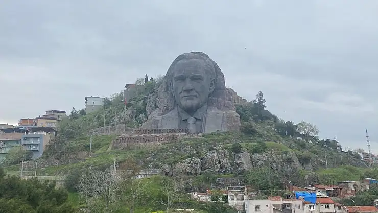 Atatürk Maskı’nın akıbeti söz konusu