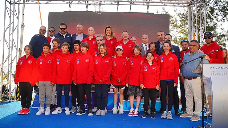 Ayvalık'ta TYF Yelken Ligi 2. Ayak Optimist Yarışmaları sonlandı