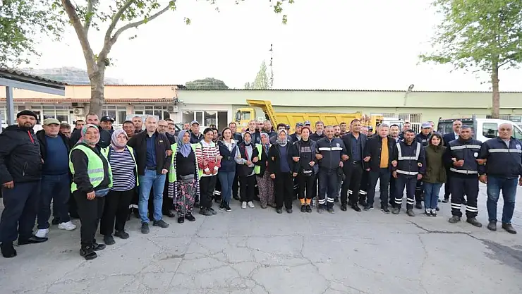 Başkan Ceritoğlu Sengel, 1 Mayıs'ta emekçilerle bir arada