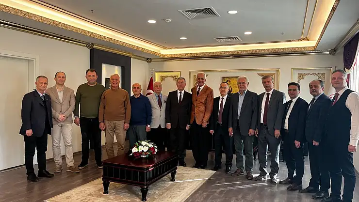 Başsavcı Arapoğlu'na Ödemiş Kültür ve Dayanışma Derneği'nden plaket