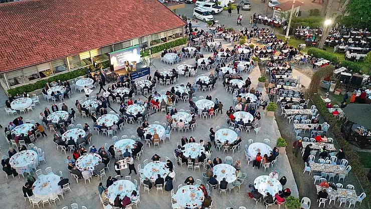 Bergamalılar iftarda buluştu