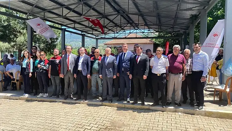 Beydağ'da Koza Hasat Festivali Renkli Görüntülere Sahne Oldu