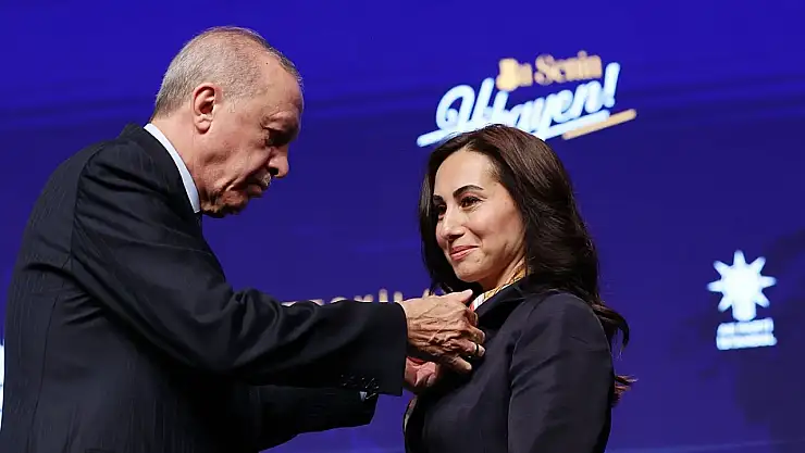 Beykoz Belediye Başkan Vekili Özlem Vural Gürzel, AK Parti'ye Katıldı ve İlçe Başkanlığını Ziyaret Etti