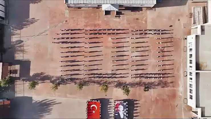 BİR ASIRLIK CUMHURİYET
