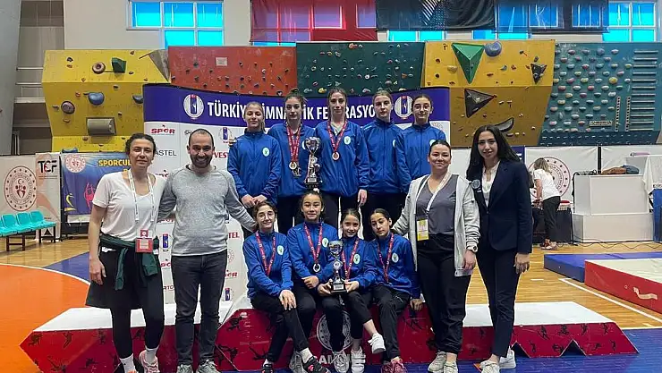 Bornovalı cimnastikçiler Türkiye Şampiyonluğu