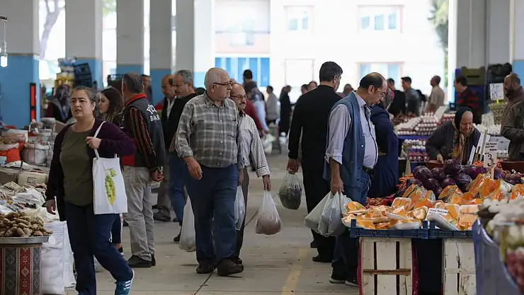 Buca’da haraç skandalı! Pazarcı, haraca mı bağlandı?