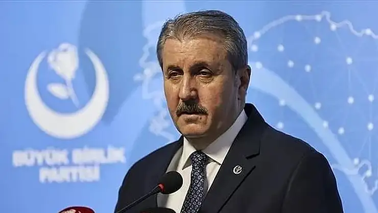 Büyük Birlik Partisi isim değişikliği kararına gitti