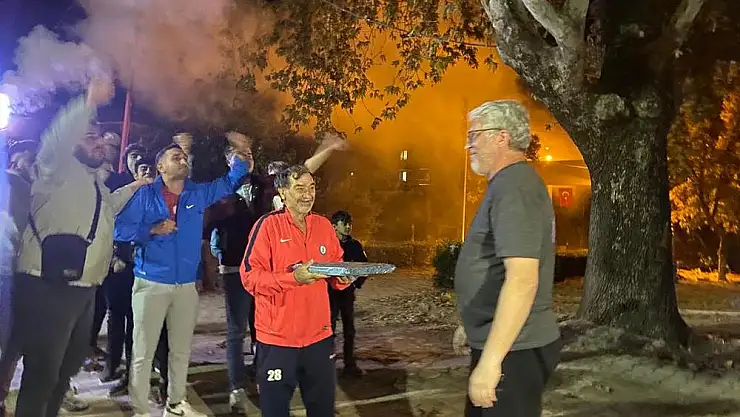 Çamlık Tayfa Ödemişspor'u ziyaret etti     