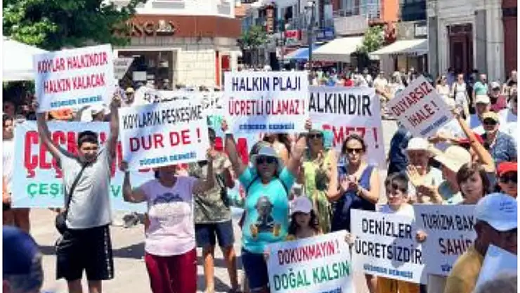 Çeşme Halkı ve Çevreciler Gücücek Koyu İhalesine Karşı Çıkıyor