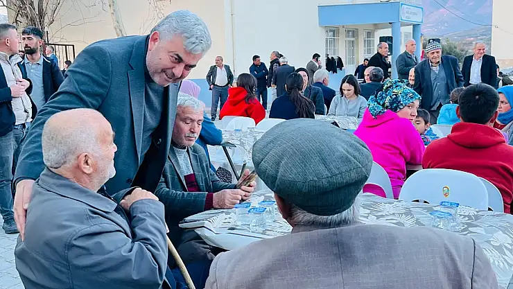 CHP İzmir İl Başkanlığı Haliller Mahallesi'nde Renkli Bir İftar Akşamı Gerçekleştirdi