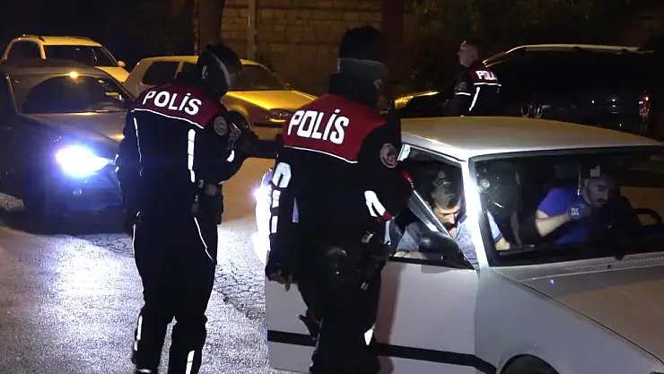 Denetimden kaçan kadın sürücü alkollü çıktı