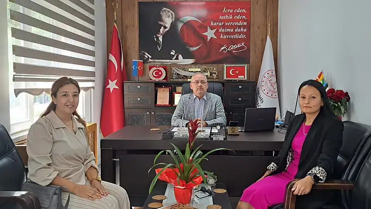 Doğa Koleji Tire Kampüsü'nden İlçe Milli Eğitim Müdürü Sunullah Desticioğlu'na Ziyaret