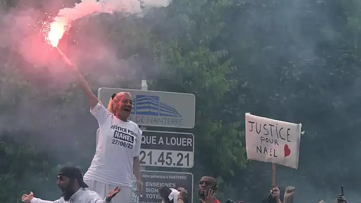 Fransa’da Nael’i öldüren katil polis için bağış kampanyası başlatıldı