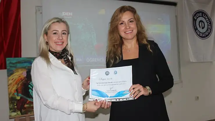GÖRSEL SANATLAR ÖĞRETMENİ ÖZLEM TOK KARİYER SÖYLEYİŞİNDE ÜNİVERSİTE ÖĞRENCİLERİYLE BİR ARAYA GELDİ