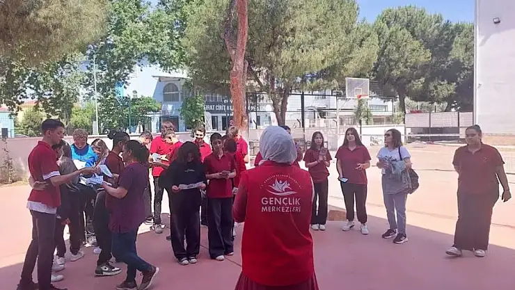 GSB Ödemiş Gençlik Merkezi'nden Öğrencilere Kamp Tanıtımı